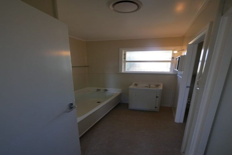 Photo of property in 86 Marne Road, Papakura, 2110