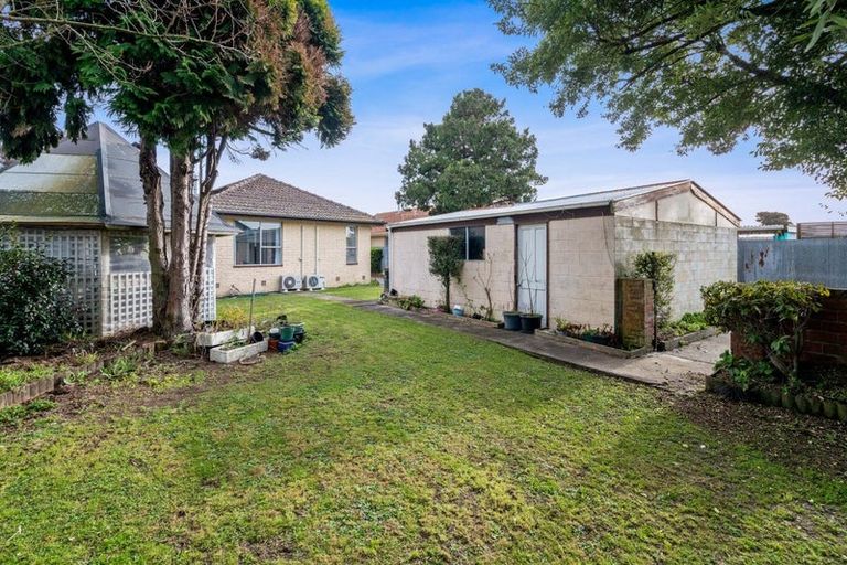 Photo of property in 5 Mckellar Place, Hornby, Christchurch, 8042