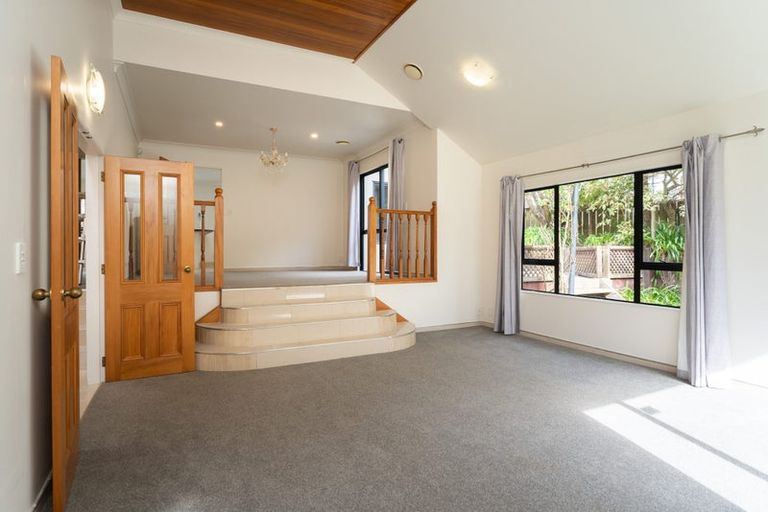 Photo of property in 9 Corsham Grove, Churton Park, Wellington, 6037