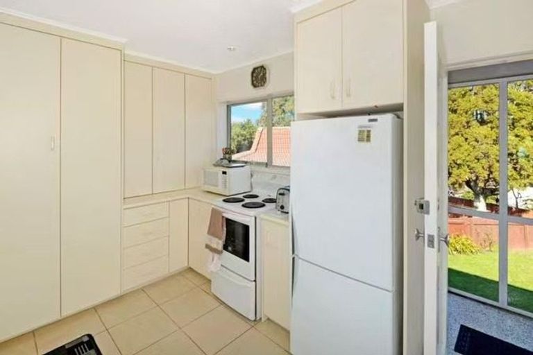Photo of property in 1/14 Pamela Place, New Lynn, Auckland, 0600
