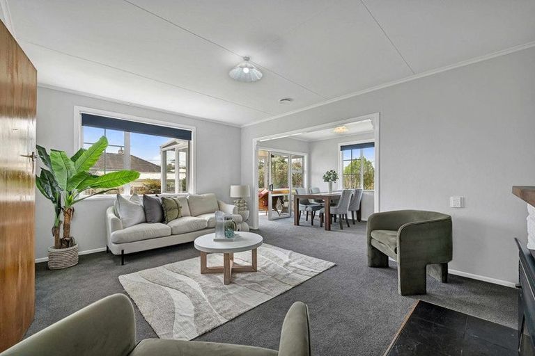 Photo of property in 14a Trafalgar Street, Westown, New Plymouth, 4310