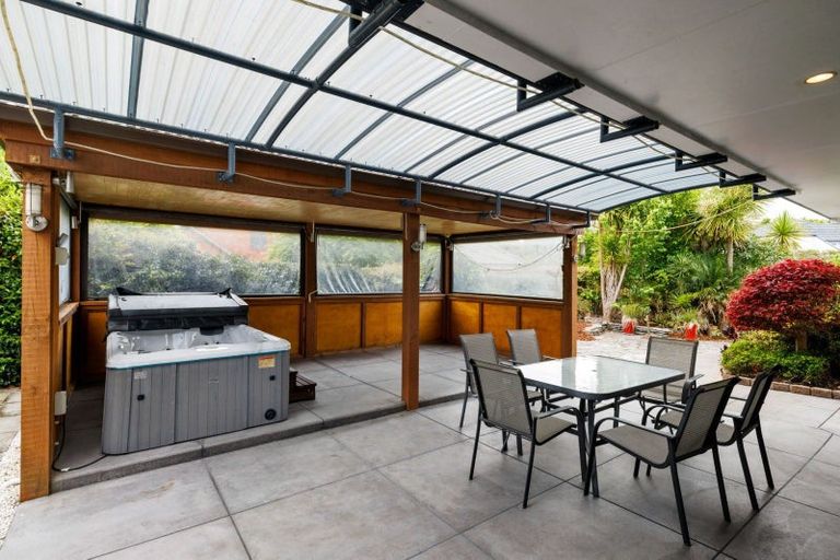 Photo of property in 29 Montrose Crescent, Huntington, Hamilton, 3210