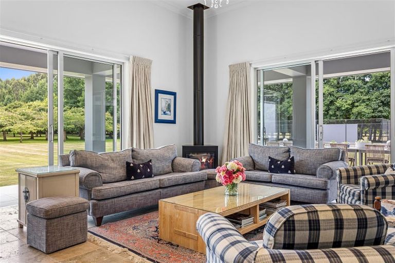 Photo of property in 71 Hussey Road, Northwood, Christchurch, 8051