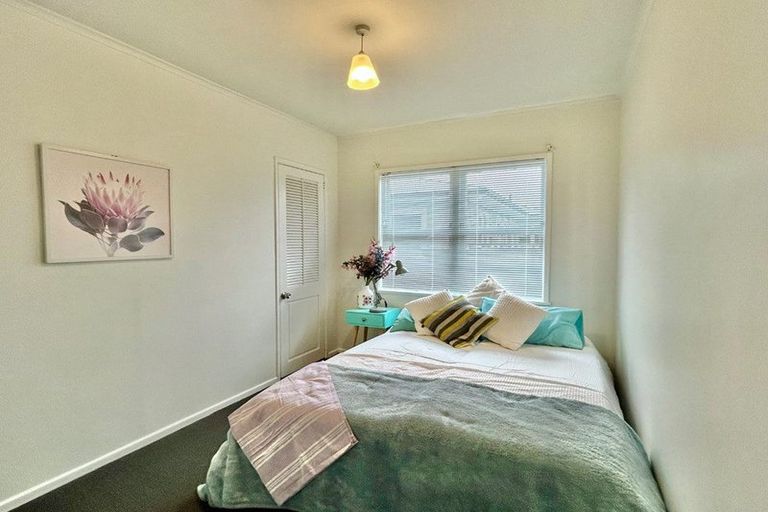 Photo of property in 53 Flanders Avenue, Onekawa, Napier, 4110