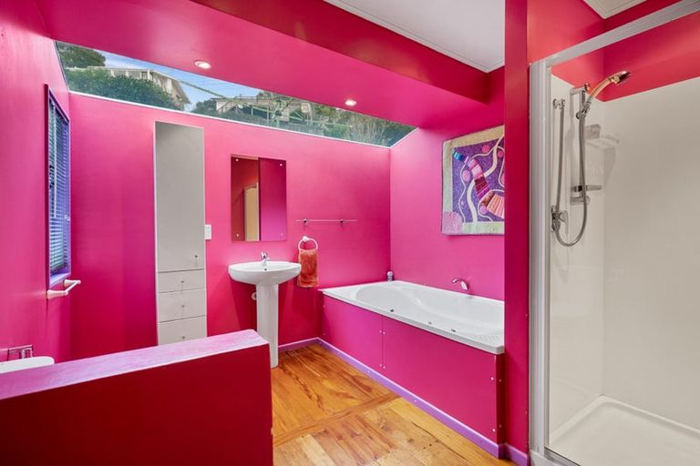 Photo of property in 10 Willow Place, Horahora, Whangarei, 0110