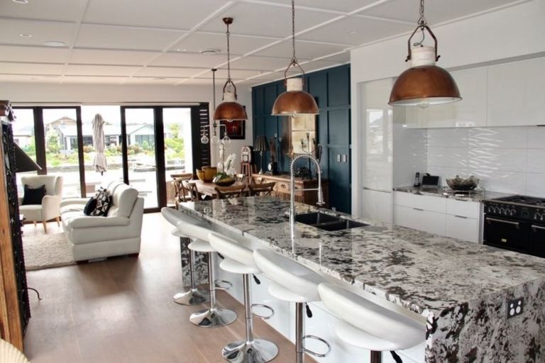 Photo of property in 15 Leeward Drive, Whitianga, 3510