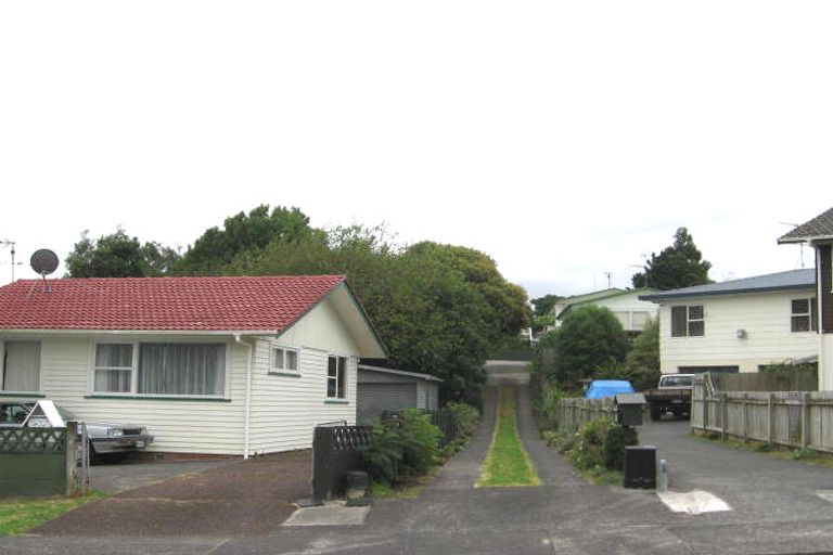 Photo of property in 2/7 Flaxdale Street, Birkdale, Auckland, 0626