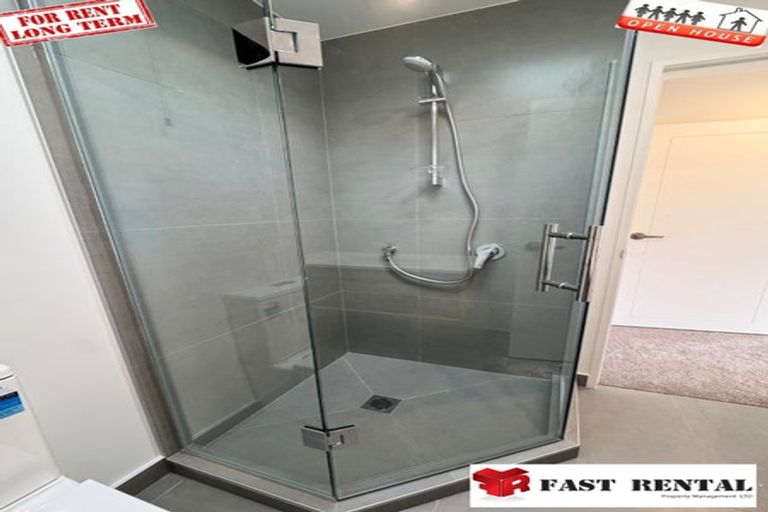 Photo of property in 1 Tawatawa Street, Long Bay, Auckland, 0630