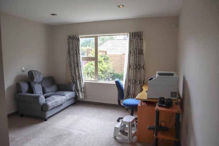 Photo of property in 2 Fieldstone Lane, Spreydon, Christchurch, 8024