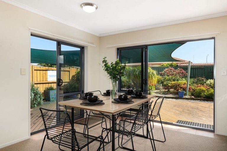 Photo of property in 5 Primrose Place, Papamoa Beach, Papamoa, 3118