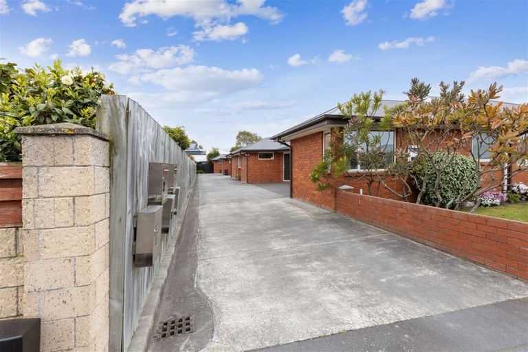 Photo of property in 2/633 Gloucester Street, Linwood, Christchurch, 8062