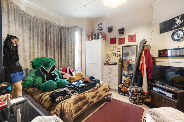 Photo of property in 228 Ohiro Road, Brooklyn, Wellington, 6021