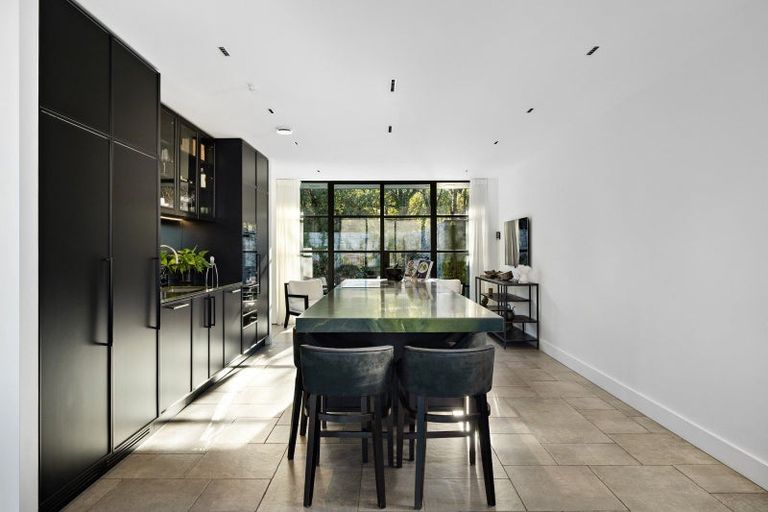Photo of property in 95 Frankton Road, Queenstown, 9300