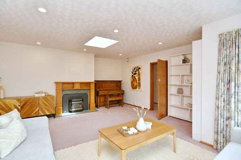 Photo of property in 16 Larch Place, Casebrook, Christchurch, 8051