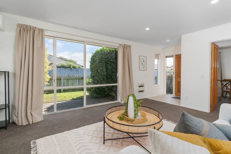 Photo of property in 1/7 Kennedys Bush Road, Halswell, Christchurch, 8025
