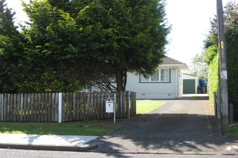 Photo of property in 1 Matheson Street, Papakura, 2110