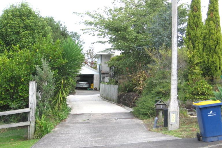 Photo of property in 1a Lesa Annis Place, Henderson, Auckland, 0612