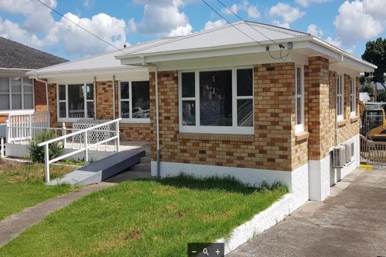 Photo of property in 1/72 Clevedon Road, Papakura, 2110