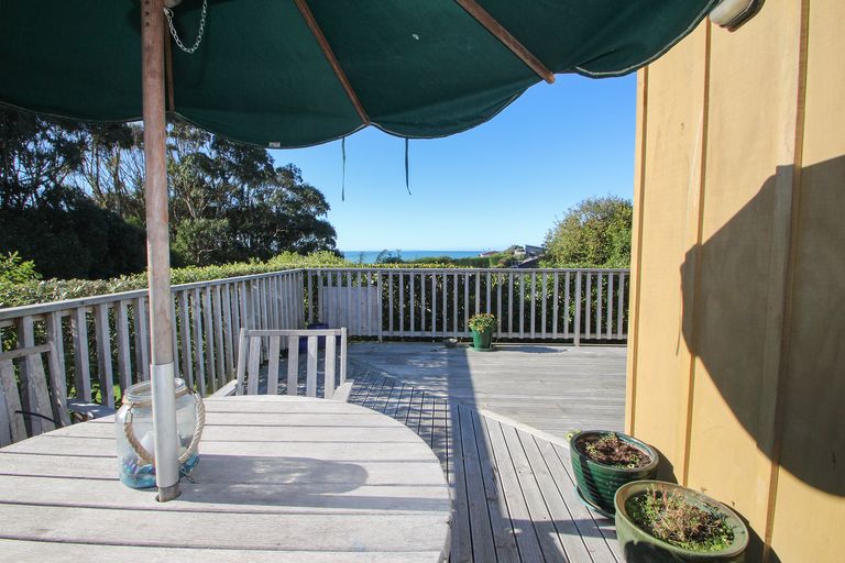 Photo of property in 32 Magdala Street, Kakanui, Oamaru, 9495