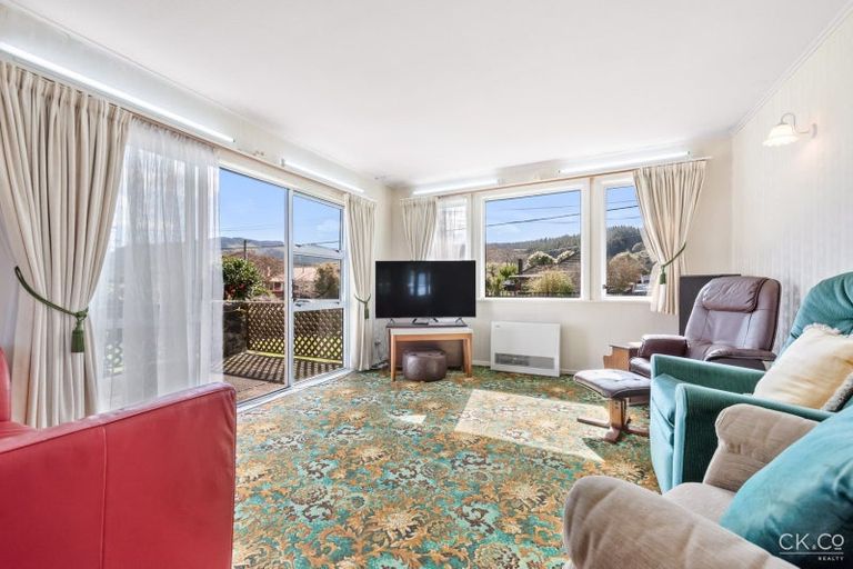 Photo of property in 53 Mcleod Street, Elderslea, Upper Hutt, 5018