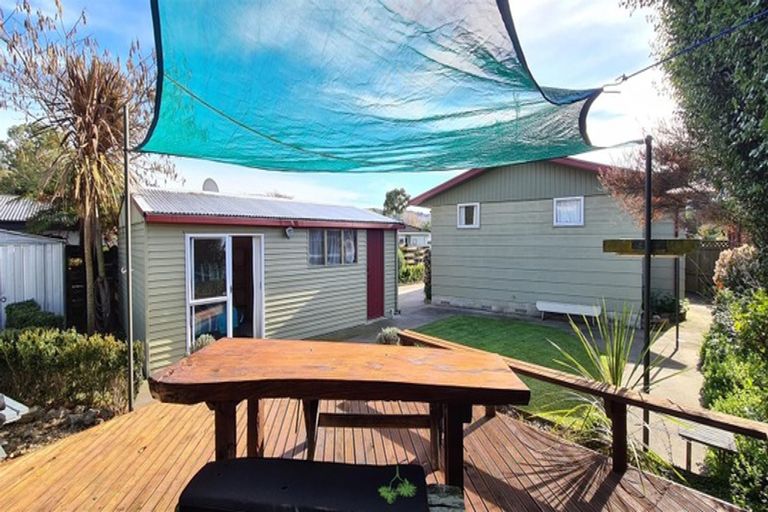 Photo of property in 23 Gilmour Place, Taradale, Napier, 4112