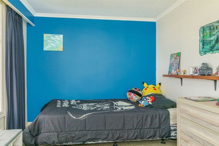 Photo of property in 32 Brougham Street, Westport, 7825