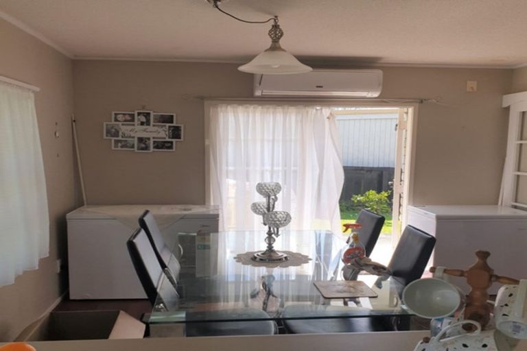 Photo of property in 126 Racecourse Road, Waiuku, 2123