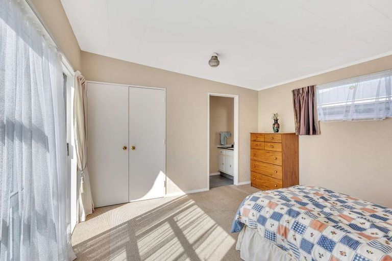 Photo of property in 200 Galway Place, Mayfair, Hastings, 4122