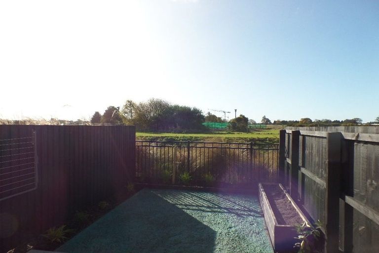 Photo of property in 24 Piripiri Place, Broomfield, Christchurch, 8042