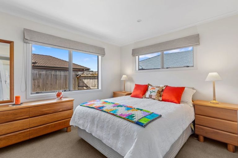 Photo of property in 16 Popata Close, Papamoa Beach, Papamoa, 3118