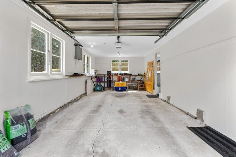 Photo of property in 19 Kelkirk Street, Kelston, Auckland, 0602