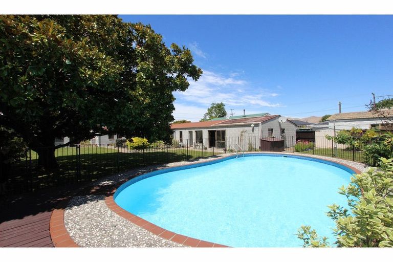 Photo of property in 12 Howick Road, Blenheim, 7201