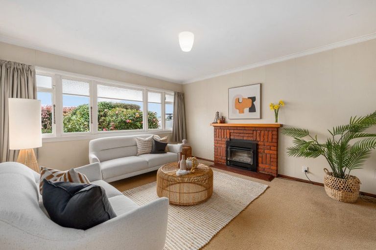 Photo of property in 17 Grey Street, Feilding, 4702