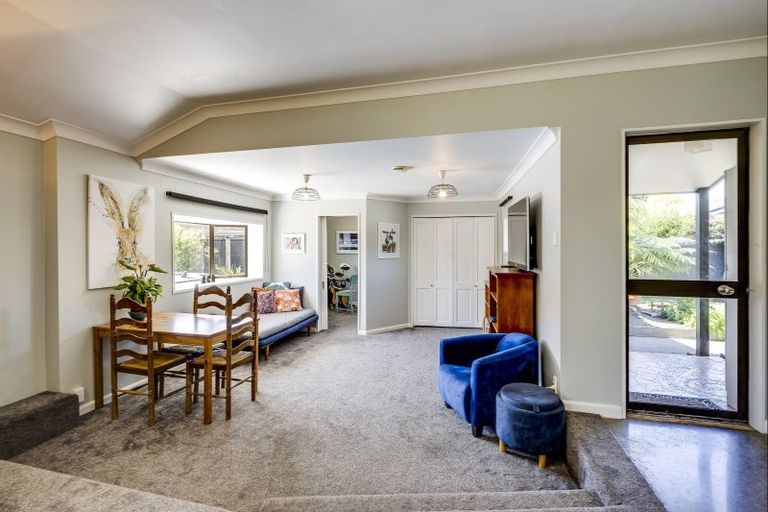 Photo of property in 28 Chester Street, Taradale, Napier, 4112