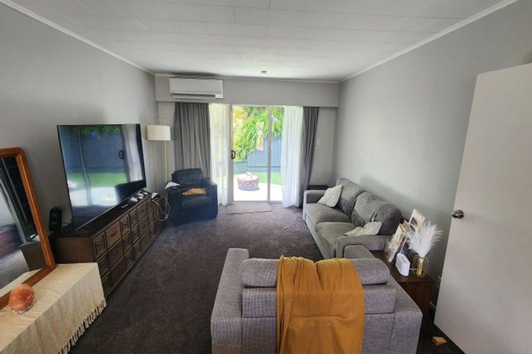 Photo of property in 80c Airlie Road, Plimmerton, Porirua, 5026