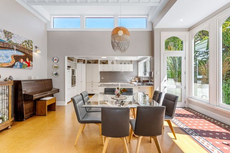 Photo of property in 2 Motu Street, Saint Clair, Dunedin, 9012