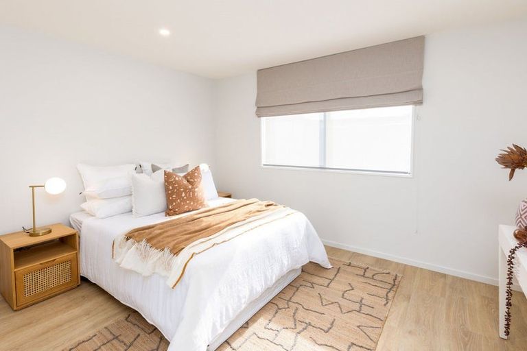 Photo of property in 2 Mccahon Drive, Rangiora, 7400