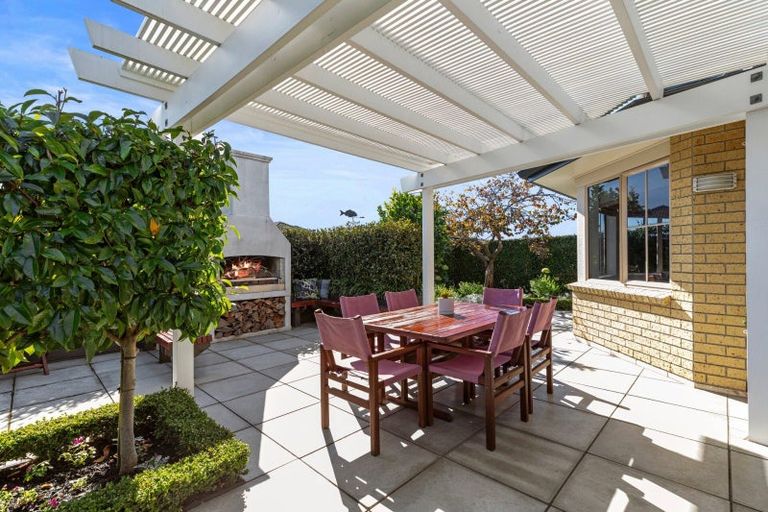 Photo of property in 5 Crichton Terrace, Mount Maunganui, 3116