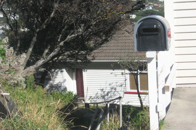 Photo of property in 194 Townsend Road, Miramar, Wellington, 6022