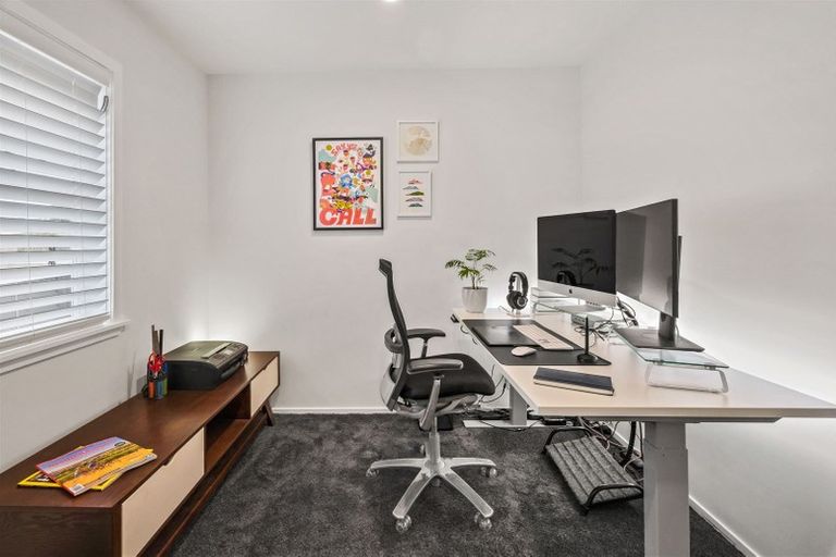 Photo of property in 20 Gloria Avenue, Te Atatu Peninsula, Auckland, 0610