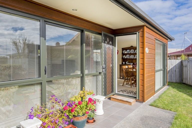 Photo of property in Rangeview Villas, 37/9 Fuller Close, Levin, 5510