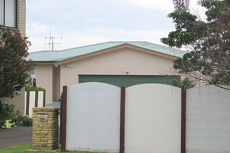 Photo of property in 75 Kulim Avenue, Otumoetai, Tauranga, 3110