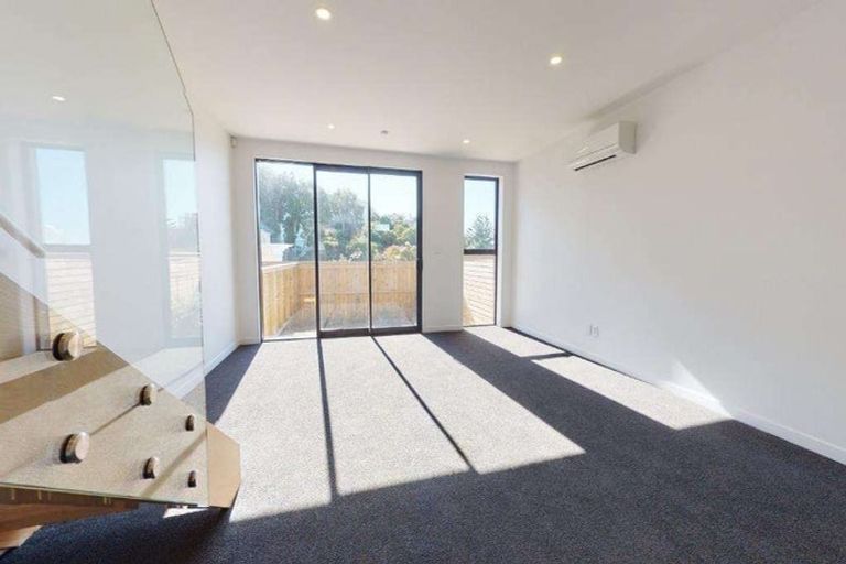 Photo of property in 10/80u Seatoun Heights Road, Seatoun, Wellington, 6022