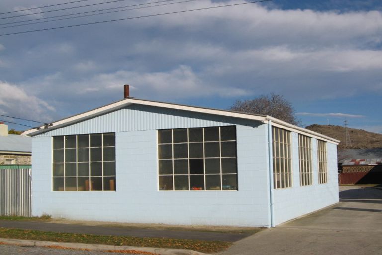 Photo of property in 42 Inniscort Street, Cromwell, 9310