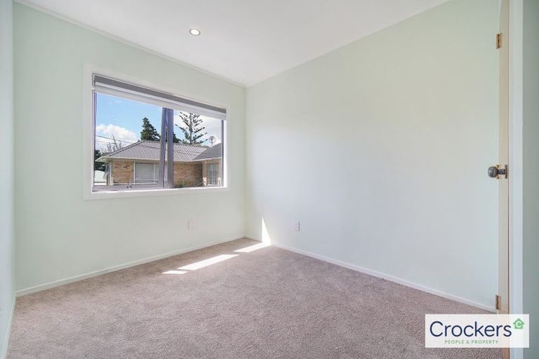 Photo of property in 22 Fruitvale Road, New Lynn, Auckland, 0600