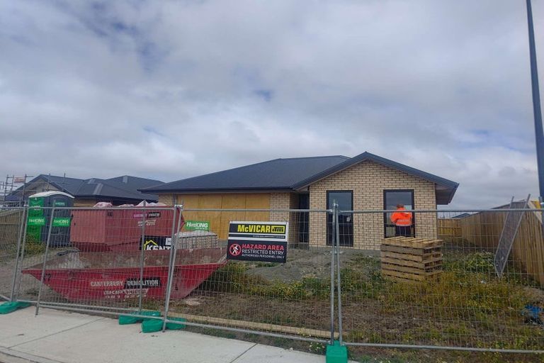 Photo of property in 19 Ellmers Street, Woodend, 7691