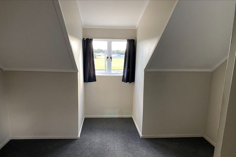 Photo of property in 2 Waimarie Park, Levin, 5510