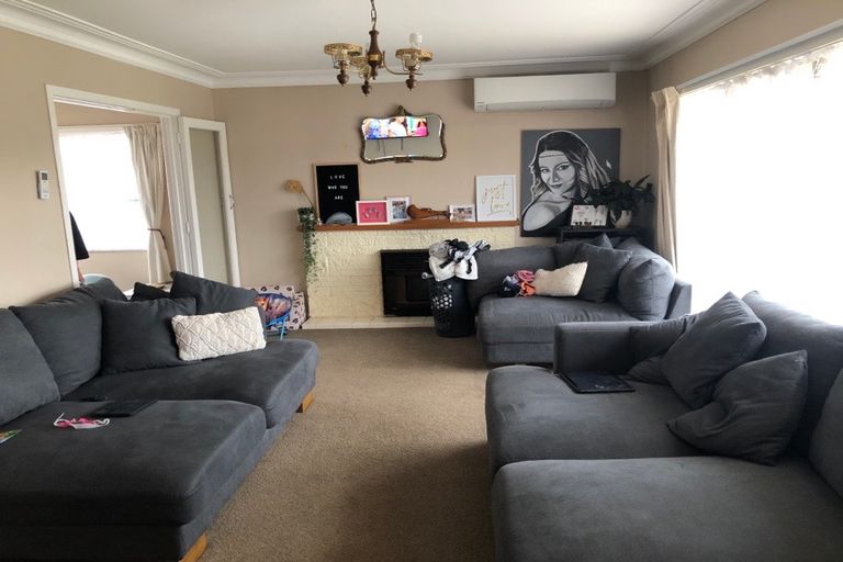 Photo of property in 5 Clayton Road, Manurewa, Auckland, 2102