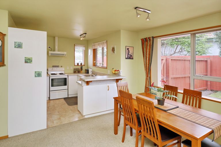 Photo of property in 3 Symes Road, Hornby, Christchurch, 8042