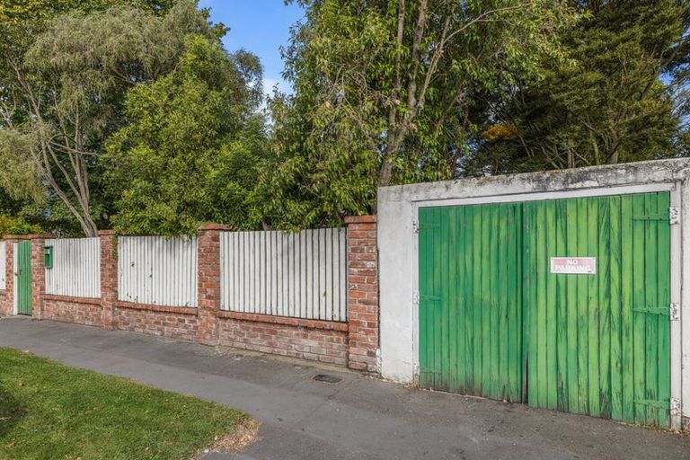 Photo of property in 11 Bartlett Street, Riccarton, Christchurch, 8011